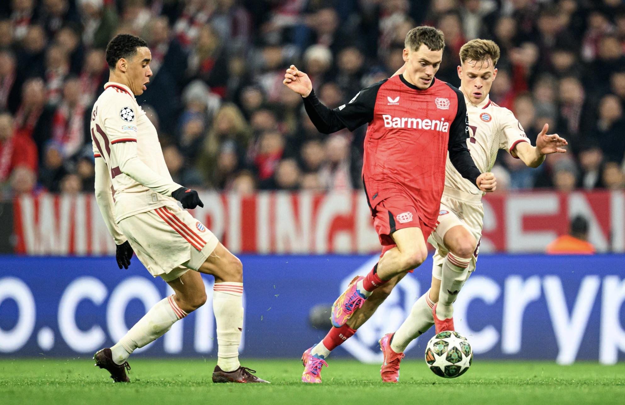 从替补到主力，他靠努力逆袭（他凭努力从替补跃升为主力）