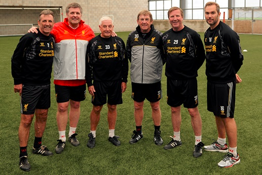 记者：曼联有意阿贾克斯17岁中场乔西-莫基奥（记者称曼联有意引进阿贾克斯17岁中场乔西-莫基奥）