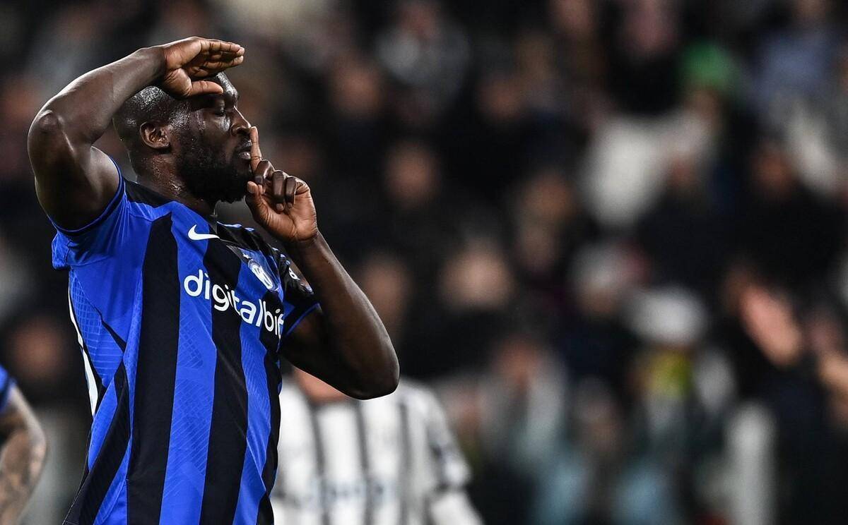 足球中超新赛季赛程发布，王牌对决连环上演（中超新赛季赛程官宣，强强对话接连上演）